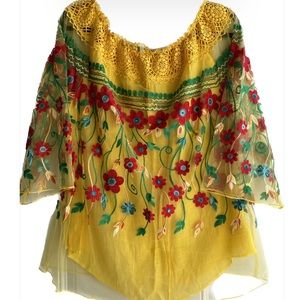 New one of a kind, Ladies XL yellow floral embroidered top, never been worn.